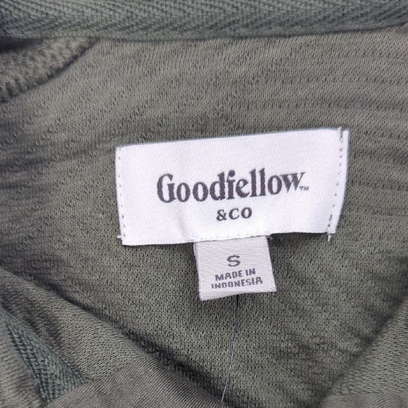 Goodfellow & Co Sage Green Quilted Pullover - Picture 2 of 6